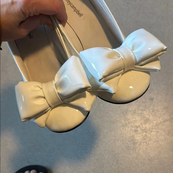 Jeffrey Campbell BIG White Bow Shoes - Picture 13 of 13